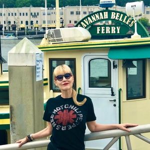 Bravado Tops - Red Hot Chili Peppers Rock Band Music Graphic Tee Bravado Tops - Red Hot Chili Peppers Rock Band Music Graphic Tee